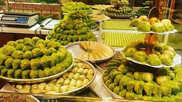 Baklava siparişleri rekor kırdı, üreticiler taleplere yetişemiyor