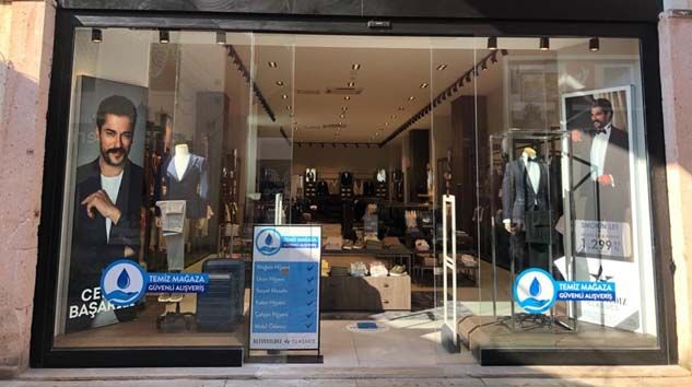 Altınyıldız Classics mağazalarını yüksek hijyen kurallarıyla açmaya başladı