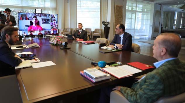 Erdoğan’dan gençlere uyarı