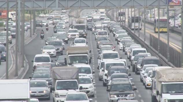 İstanbul’da trafik yoğunluğu arttı