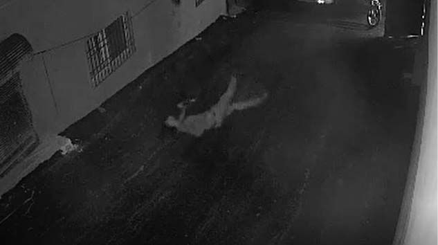 Hırsızlık için girdiği binadan düşüp öldü