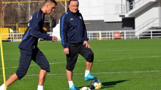 Engin Fırat’lı Moldova antrenmanlara başladı