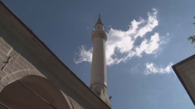 İzmir’de camilerde merkezi sisteme son verildi, ezanı müezzinler okumaya başladı