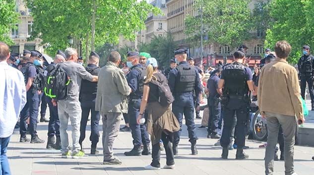 Fransa’da “Sarı Yelekliler” yeniden eylem için sokağa indi