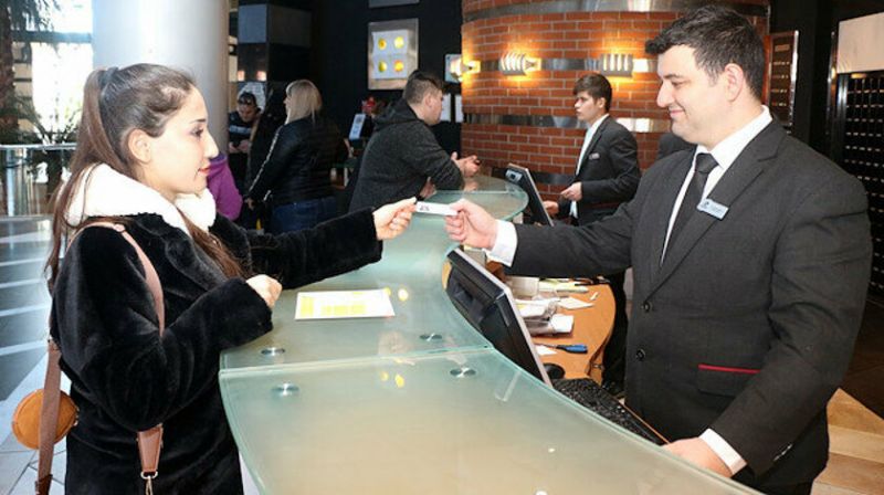 Oteller artık kimlik fotokopisi almayacak