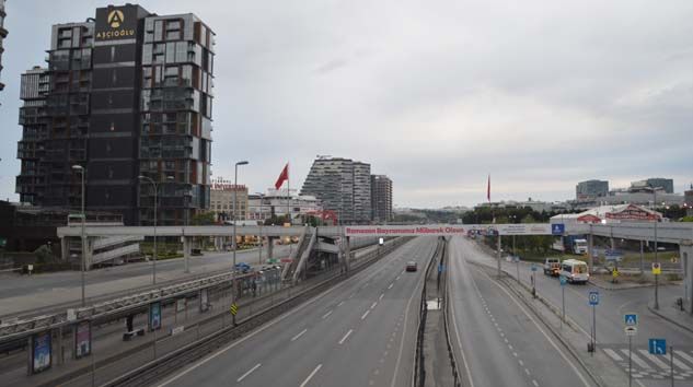 İstanbul bayramın ikinci gününde de sessizliğini koruyor