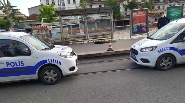 Fatih Beyazıt tramvay durağında erkek cesedi bulundu
