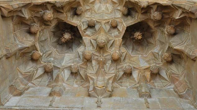 Mimar Sinan’ın Ege’deki tek eserinde ‘Baykuş’ detayı hangi camiide