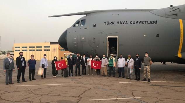 Çad’dan TSK’ya ait uçağımız 14 vatandaşımızı da alarak dönüşe geçti