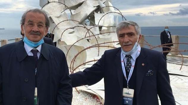 Yassıada’da babasının işkence gördüğü koğuşları gezerek hüzünlendi