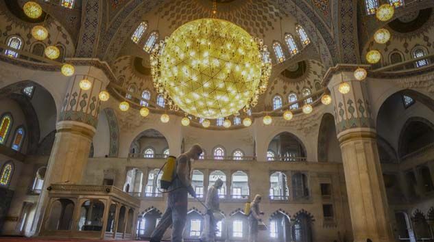 Cuma namazının nasıl kılınacağı belli oldu… Maskesiz gelmeyin