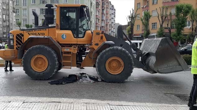 Çorum’da iş makinesinin altında kalan genç kadın öldü