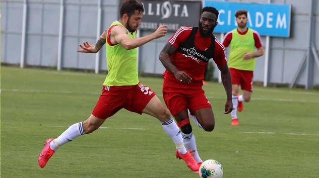 Sivasspor çift kale maç yaptı