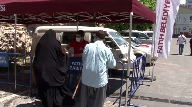 65 yaş üstü vatandaşlar dışarı çıktı