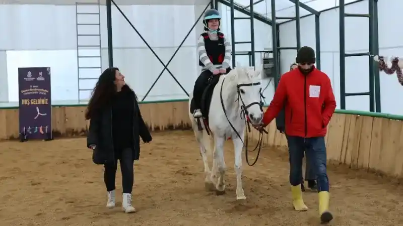 En güzel gülüşlü çocuklar doyasıya eğlendi