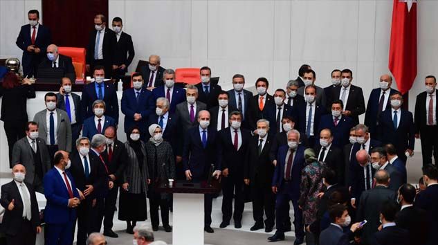 Türkiye Büyük Millet Meclisi çalışmaları hararetli başladı