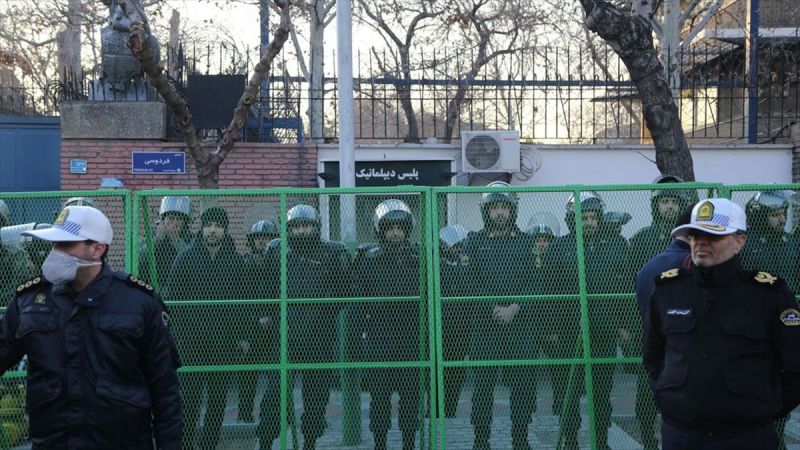 İran’dan İngiltere Büyükelçiliğini kapatılabileceği sinyali