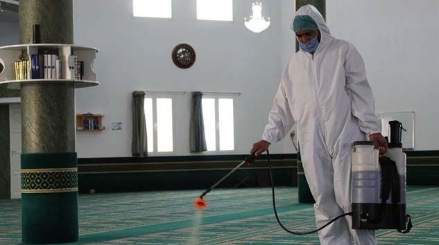 Tunus’ta camiler yarın açılıyor