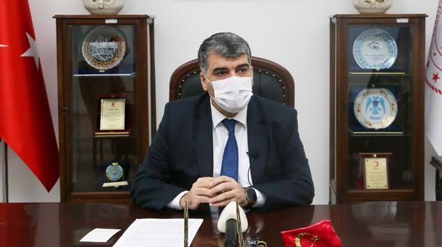 Her hasta arasında yarım saatlik süre olacak