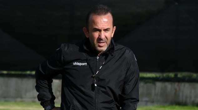 Mehmet Özdilek: Oyuncu grubunu fiziksel ve zihinsel olarak hazırlamak kolay değil