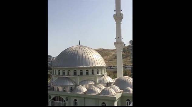 Camide çalınan Çav Bella provokatörü Banu Ö. için 3 yıla kadar hapis istendi