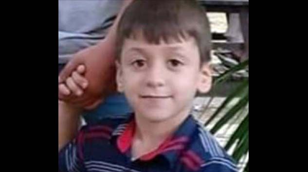 Esenyurt’ta minibüsün çarptığı 7 yaşındaki çocuk hayatını kaybetti