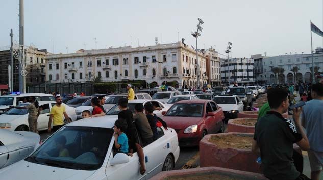 Trablus’ta halk kutlamalar için sokaklara döküldü