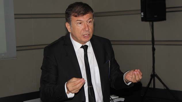 Tanju Çolak: Forma aşkı bitmiş, para aşkı başlamış