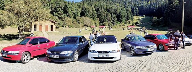 VECTRA SEVGİSİ TUTKUYA DÖNÜŞTÜ