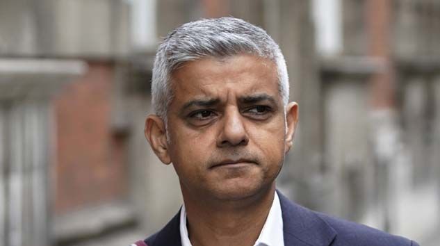 Sadık Han: Londra’daki kölecilikle ilişkilendirilebilecek bütün heykeller kaldırılmalı