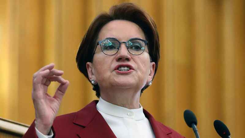 Akşener: "Asgari ücret talebimiz 17 bin lira" Akşener: "Asgari ücret talebimiz 17 bin lira"