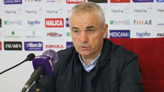 Rıza Çalımbay: Kalan 7 maç bizim için final niteliğinde
