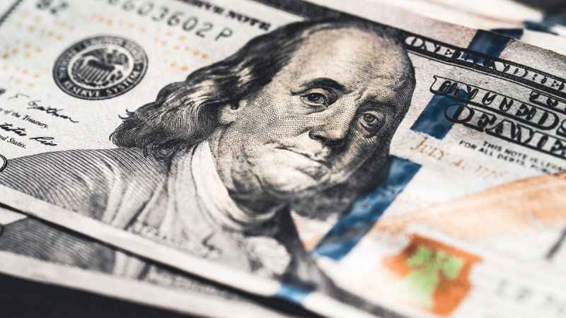 Yıl sonu dolar kuru ve enflasyon tahmini belli oldu Yıl sonu dolar kuru ve enflasyon tahmini belli oldu