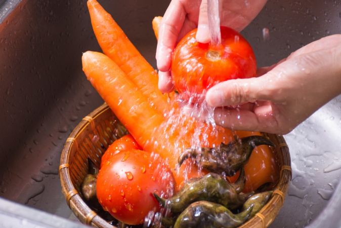 Sebze ve meyveleri böyle yıkayın!