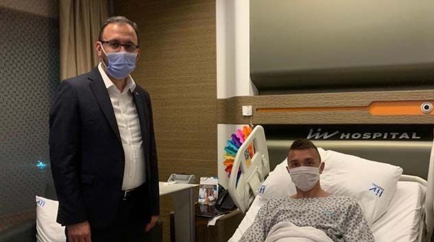 Bakan Kasapoğlu’ndan Muslera’ya ziyaret