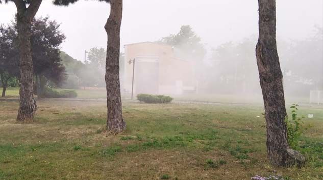 Meteoroloji 1. Bölge Müdürlüğü’ne yıldırım düştü