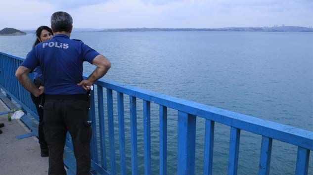 Adana’da bir kişi atladığı gölde kayboldu