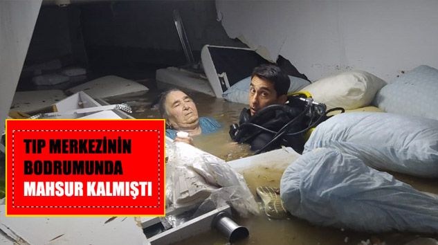 Dalgıcın sel sularında kurtardığı yaşlı kadının korona testi negatif çıktı