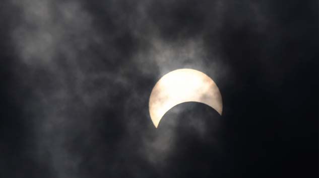 Çin’de ‘Ateş Çemberi’ güneş tutulması görüntülendi