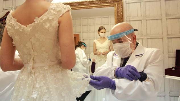 Ünlü modacı Özceyhan modada pandemi sürecini değerlendirdi