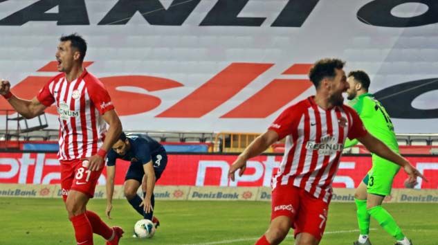 Antalyaspor: 3 -Çaykur Rizespor: 1
