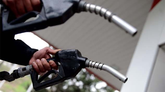 Benzine 12 kuruş zam