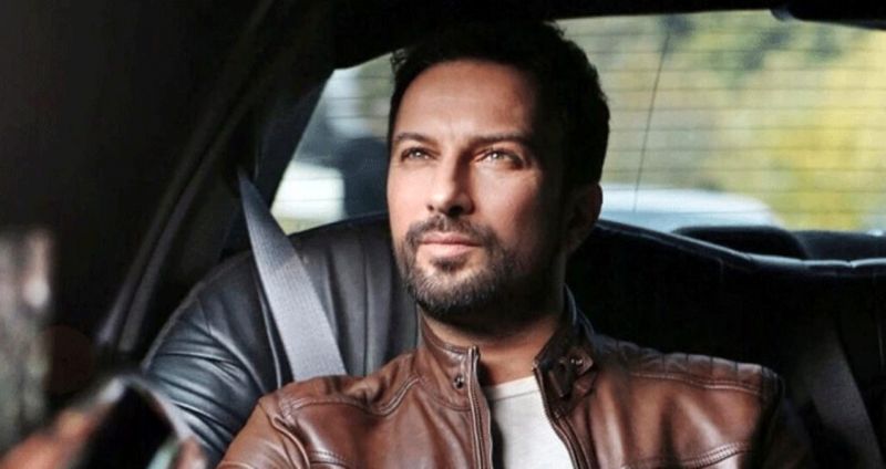 Megastar kardeşleriyle verdiği pozu ilk kez paylaştı!