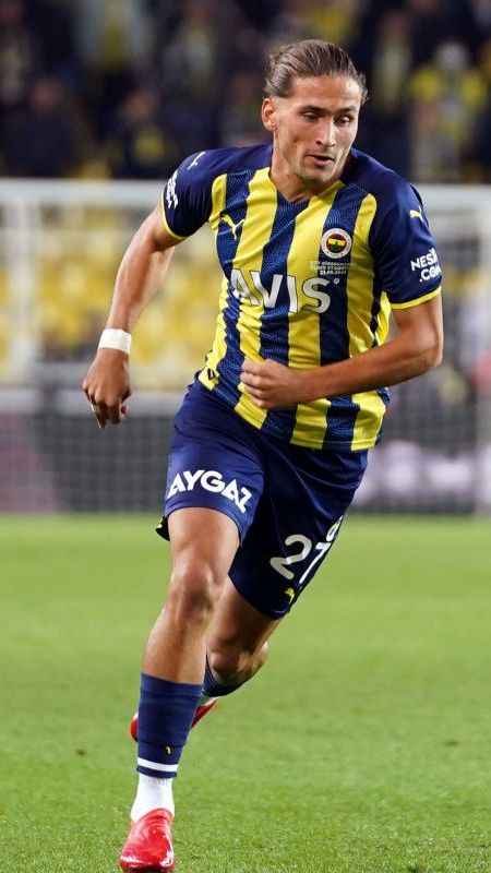Fenerbahçe'de beklenmeyen sakatlık Fenerbahçe'de beklenmeyen sakatlık