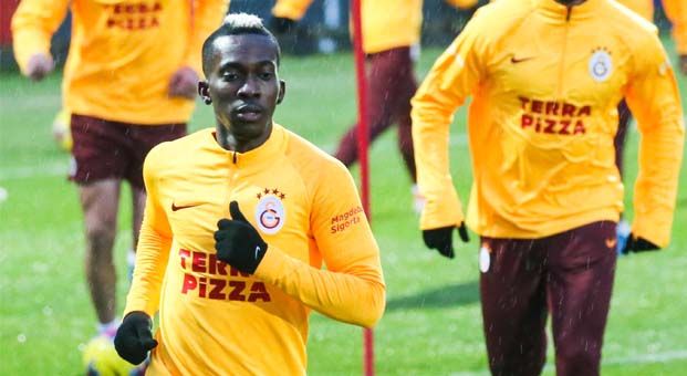 Galatasaray’a Henry Onyekuru müjdesi