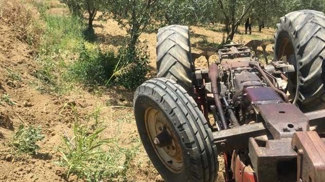 Manisa Gördes’de Rafet Çacur devrilen traktörün altında kalarak hayatını kaybetti