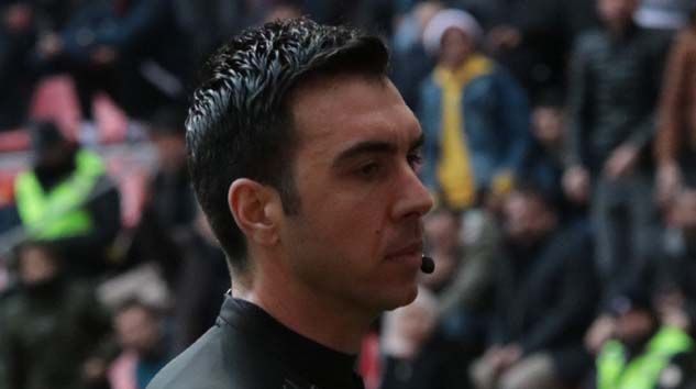 Kayserispor-Beşiktaş maçını Arda Kardeşler yönetecek