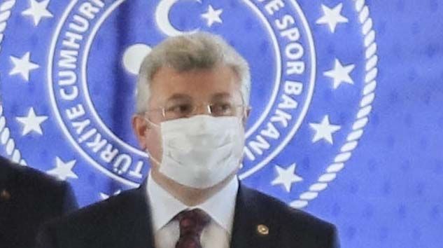 AK Partili Muhammet Emin Akbaşoğlu korona virüse yakalandı