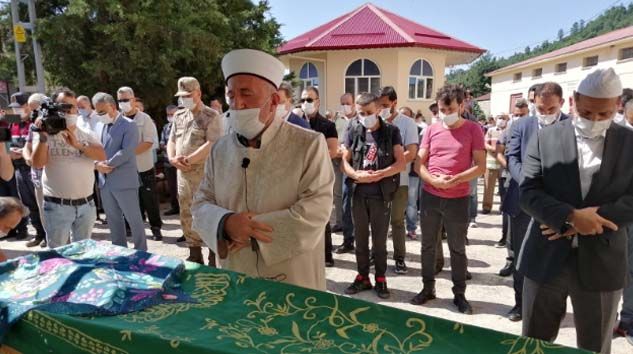 İkra Nur’a son veda