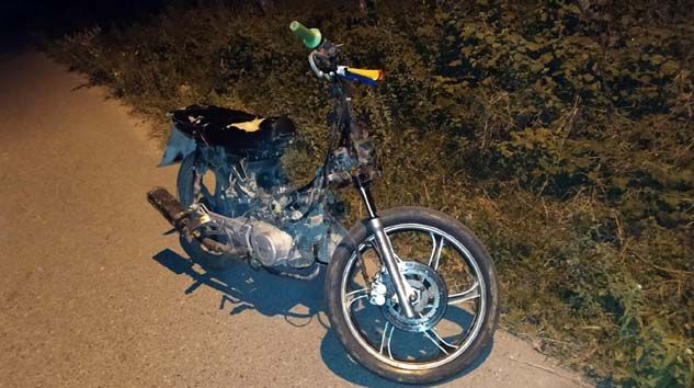 Motosiklet ile beton elektrik direğine çarpan Ahmet Özen hayatını kaybetti